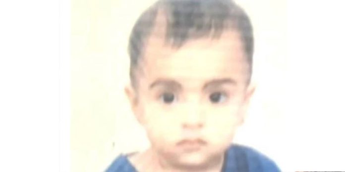 റോഡ് മുറിച്ചുകടക്കുന്നതിനിടെ ജിദ്ദയിൽ മലയാളി കുടുംബത്തെ വാഹനമിടിച്ചു ; നാലുവയസ്സുകാരി അപകടത്തിൽ മരിച്ചു റോഡ് മുറിച്ചുകടക്കുന്നതിനിടെ ജിദ്ദയിൽ മലയാളി കുടുംബത്തെ വാഹനമിടിച്ചു ; നാലുവയസ്സുകാരി അപകടത്തിൽ മരിച്ചു