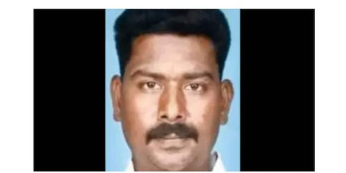 ആടുമേയ്ക്കാന് വിസ്സമ്മതിച്ചു ; കുവൈത്തില് ഇന്ത്യക്കാരനെ തൊഴിലുടമ വെടിവെച്ച് കൊന്നു ആടുമേയ്ക്കാന് വിസ്സമ്മതിച്ചു ; കുവൈത്തില് ഇന്ത്യക്കാരനെ തൊഴിലുടമ വെടിവെച്ച് കൊന്നു