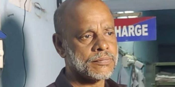 ആളില്ലാത്ത വീടുകള് തിരഞ്ഞുപിടിച്ച് കവര്ച്ച നടത്തുന്ന കുപ്രസിദ്ധ മോഷ്ടാവ് കാര്ലോസ് അനില്കുമാര് പിടിയില് ആളില്ലാത്ത വീടുകള് തിരഞ്ഞുപിടിച്ച് കവര്ച്ച നടത്തുന്ന കുപ്രസിദ്ധ മോഷ്ടാവ് കാര്ലോസ് അനില്കുമാര് പിടിയില്