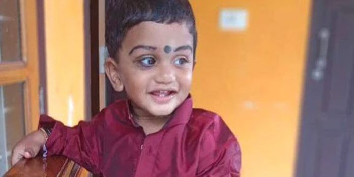 ബട്ടണ് വിഴുങ്ങി ; കുരുന്നിന് ദാരുണാന്ത്യം ബട്ടണ് വിഴുങ്ങി ; കുരുന്നിന് ദാരുണാന്ത്യം