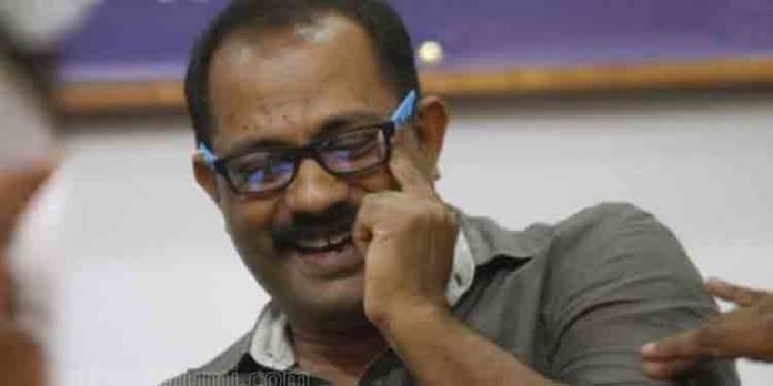 കെഎം ഷാജിയെ പാണക്കാട്ടേക്ക് വിളിപ്പിച്ച് ലീഗ് നേതൃത്വം കെഎം ഷാജിയെ പാണക്കാട്ടേക്ക് വിളിപ്പിച്ച് ലീഗ് നേതൃത്വം