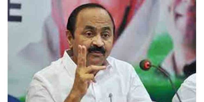 ഗവര്ണറുടെ ആരോപണങ്ങള്ക്ക് മുഖ്യമന്ത്രി മറുപടി പറയണo : വി.ഡി സതീശൻ ഗവര്ണറുടെ ആരോപണങ്ങള്ക്ക് മുഖ്യമന്ത്രി മറുപടി പറയണo : വി.ഡി സതീശൻ