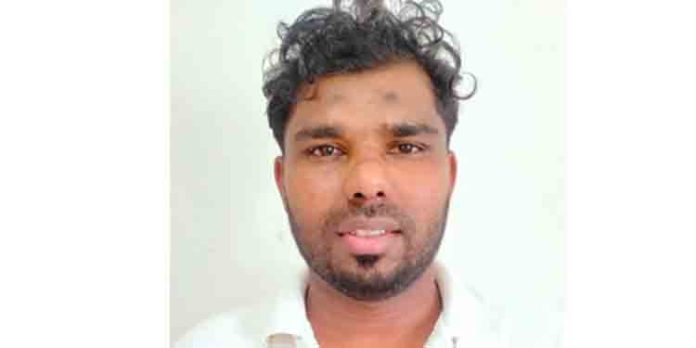 കാപ്സ്യൂൾ രൂപത്തിൽ സ്വർണ്ണക്കടത്ത് ; കരിപ്പൂരിൽ ഒരാൾ പിടിയിൽ കാപ്സ്യൂൾ രൂപത്തിൽ സ്വർണ്ണക്കടത്ത് ; കരിപ്പൂരിൽ ഒരാൾ പിടിയിൽ