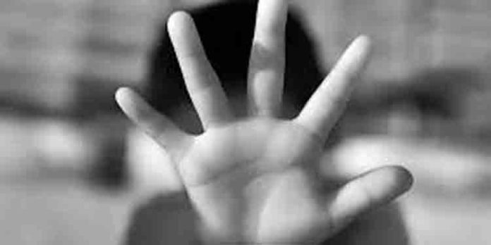 തിരുവല്ലയിൽ ജൂനിയര് വിദ്യാര്ത്ഥിയെ സീനിയര് വിദ്യാര്ത്ഥികള് പ്രകൃതി വിരുദ്ധ ലൈംഗിക പീഡനത്തിന് ഇരയാക്കി തിരുവല്ലയിൽ ജൂനിയര് വിദ്യാര്ത്ഥിയെ സീനിയര് വിദ്യാര്ത്ഥികള് പ്രകൃതി വിരുദ്ധ ലൈംഗിക പീഡനത്തിന് ഇരയാക്കി