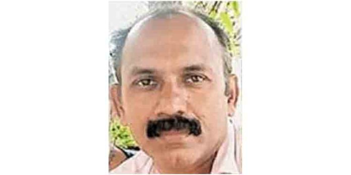 തെരുവുനായ കുറുകെ ചാടി – നിയന്ത്രണം വിട്ട് ഓട്ടോ മറിഞ്ഞു – പരിക്കേറ്റ ഡ്രൈവര് മരിച്ചു തെരുവുനായ കുറുകെ ചാടി – നിയന്ത്രണം വിട്ട് ഓട്ടോ മറിഞ്ഞു – പരിക്കേറ്റ ഡ്രൈവര് മരിച്ചു