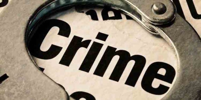 നഗരത്തിൽ വൻ മദ്യവേട്ട ; 56 കുപ്പി മാഹി മദ്യവുമായി ഒഡീഷ സ്വദേശി പിടിയിൽ നഗരത്തിൽ വൻ മദ്യവേട്ട ; 56 കുപ്പി മാഹി മദ്യവുമായി ഒഡീഷ സ്വദേശി പിടിയിൽ
