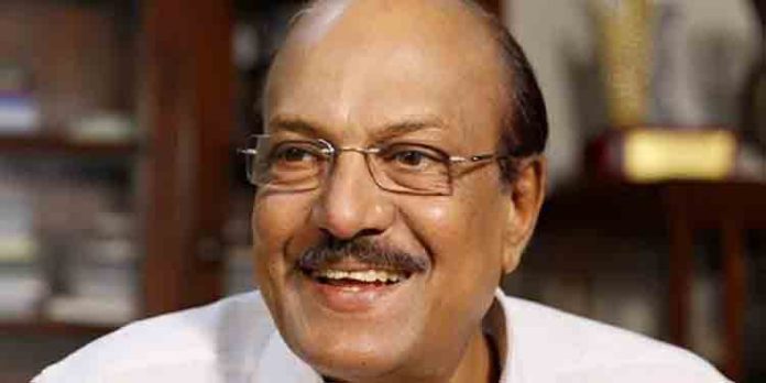 എം.വി ജയരാജന്റെ വാക്കുകള്ക്ക് മറുപടിയുമായി കുഞ്ഞാലിക്കുട്ടി എം.വി ജയരാജന്റെ വാക്കുകള്ക്ക് മറുപടിയുമായി കുഞ്ഞാലിക്കുട്ടി