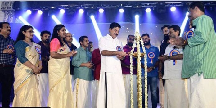 അടൂര് നിവാസികളുടെ കൂട്ടായ്മയായ അടൂര് എന്.ആര്.ഐ ഫോറം കുവൈറ്റ് ചാപ്റ്റര് അടൂരോണം 2022 സംഘടിപ്പിച്ചു അടൂര് നിവാസികളുടെ കൂട്ടായ്മയായ അടൂര് എന്.ആര്.ഐ ഫോറം കുവൈറ്റ് ചാപ്റ്റര് അടൂരോണം 2022 സംഘടിപ്പിച്ചു