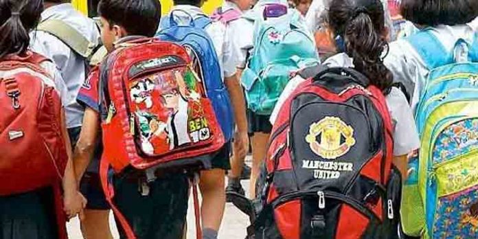 നവരാത്രി ; ഒക്ടോബര് മൂന്നിന് വിദ്യാഭ്യാസ സ്ഥാപനങ്ങള്ക്ക് അവധി പ്രഖ്യാപിച്ച് സര്ക്കാര് നവരാത്രി ; ഒക്ടോബര് മൂന്നിന് വിദ്യാഭ്യാസ സ്ഥാപനങ്ങള്ക്ക് അവധി പ്രഖ്യാപിച്ച് സര്ക്കാര്