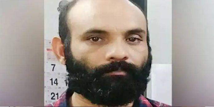 മദ്രസ കുത്തിതുറന്ന് കവര്ച്ച ; മോഷ്ടിച്ച പണം അനാഥാലയങ്ങള്ക്ക് സംഭാവന ചെയ്യുന്ന കള്ളന് പിടിയില് മദ്രസ കുത്തിതുറന്ന് കവര്ച്ച ; മോഷ്ടിച്ച പണം അനാഥാലയങ്ങള്ക്ക് സംഭാവന ചെയ്യുന്ന കള്ളന് പിടിയില്