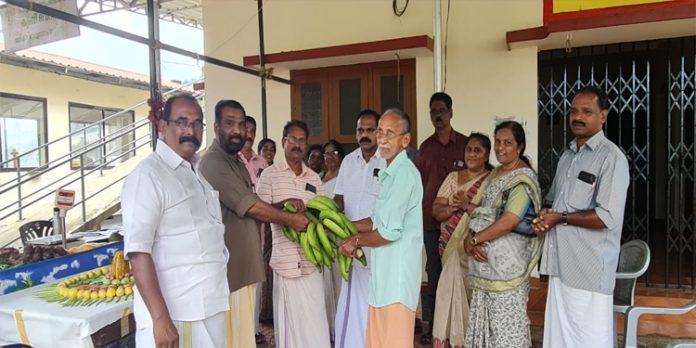 പെരുനാട് കൃഷിഭവന്റെ നേതൃത്വത്തിലുള്ള ഓണച്ചന്തയുടെ ഉദ്ഘാടനം നടത്തി പെരുനാട് കൃഷിഭവന്റെ നേതൃത്വത്തിലുള്ള ഓണച്ചന്തയുടെ ഉദ്ഘാടനം നടത്തി