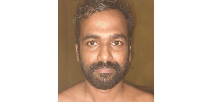 ഭാര്യയെയും പിതാവിനെയും വെട്ടിപരിക്കേല്പിച്ച കേസിൽ യുവാവ് അറസ്റ്റിൽ ഭാര്യയെയും പിതാവിനെയും വെട്ടിപരിക്കേല്പിച്ച കേസിൽ യുവാവ് അറസ്റ്റിൽ
