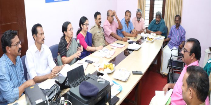ആറൻമുള ജലോത്സവം ഏറ്റവും മികച്ച രീതിയിൽ നടത്തണം : മന്ത്രി വീണാ ജോർജ് ആറൻമുള ജലോത്സവം ഏറ്റവും മികച്ച രീതിയിൽ നടത്തണം : മന്ത്രി വീണാ ജോർജ്