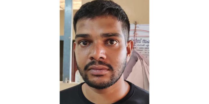 മുക്കുപണ്ടം പണയം വെച്ച് വായ്പ്പാത്തട്ടിപ്പ് നടത്തിയ പ്രതിയെ പിടികൂടി മുക്കുപണ്ടം പണയം വെച്ച് വായ്പ്പാത്തട്ടിപ്പ് നടത്തിയ പ്രതിയെ പിടികൂടി