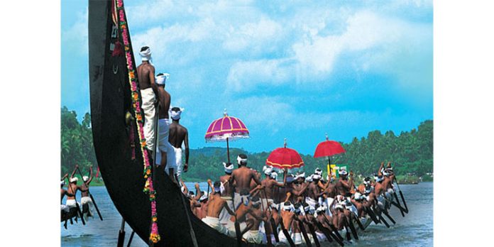 ആറന്മുള ഉത്രട്ടാതി വള്ളംകളി ; ഏഴാം തവണയും കിരീടം ചൂടി മല്ലപ്പുഴശേരി ആറന്മുള ഉത്രട്ടാതി വള്ളംകളി ; ഏഴാം തവണയും കിരീടം ചൂടി മല്ലപ്പുഴശേരി