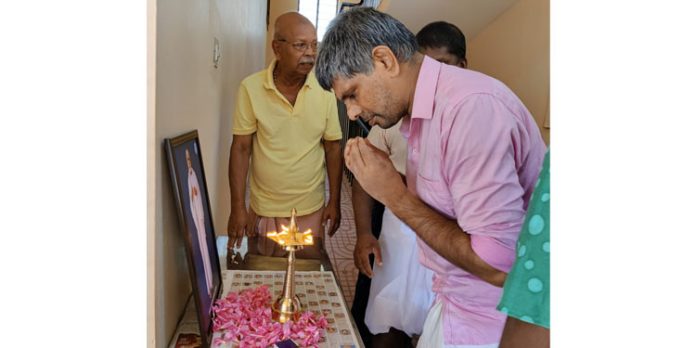 ഗാന്ധിഭവൻ ദേവലോകം ഗുരുദേവ സമാധി ദിനം ആചരിച്ചു ഗാന്ധിഭവൻ ദേവലോകം ഗുരുദേവ സമാധി ദിനം ആചരിച്ചു