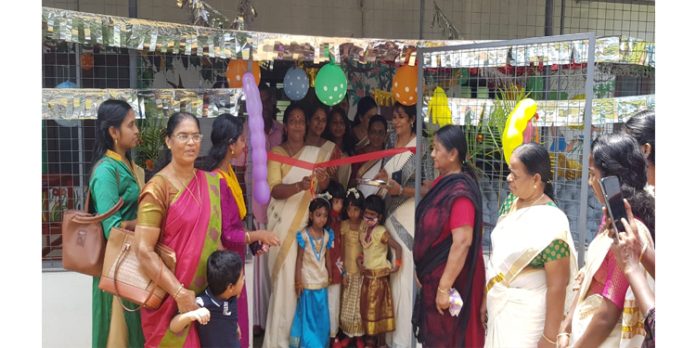 പഴവങ്ങാടി ഗവ യൂ പി സ്കൂളിലെ നവീകരിച്ച പ്രീ- പ്രൈമറി ക്ലാസ്സ് മുറികൾ ഉദ്ഘാടനം ചെയ്തു പഴവങ്ങാടി ഗവ യൂ പി സ്കൂളിലെ നവീകരിച്ച പ്രീ- പ്രൈമറി ക്ലാസ്സ് മുറികൾ ഉദ്ഘാടനം ചെയ്തു
