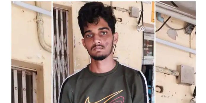 അർധരാത്രിയിൽ പെൺകുട്ടിയെ വീട്ടിൽ നിന്ന് വിളിച്ചിറക്കി കാറിൽ വെച്ച് പീഡനശ്രമം ; അറസ്റ്റ് അർധരാത്രിയിൽ പെൺകുട്ടിയെ വീട്ടിൽ നിന്ന് വിളിച്ചിറക്കി കാറിൽ വെച്ച് പീഡനശ്രമം ; അറസ്റ്റ്