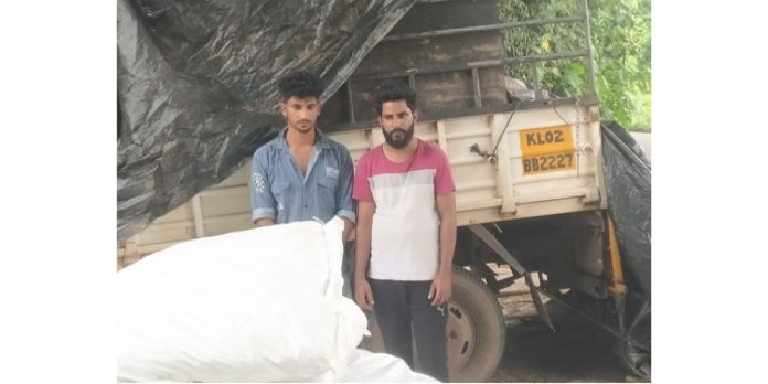 വീണ്ടും നിരോധിത പുകയില ഉൽപ്പന്നങ്ങളുടെ വൻ വേട്ട വീണ്ടും നിരോധിത പുകയില ഉൽപ്പന്നങ്ങളുടെ വൻ വേട്ട