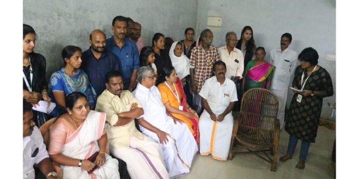 കൊക്കയാർ ദുരന്തഭൂമിയിൽ ഓണസദ്യ ഒരുക്കി “ഹിൽഡെഫ്” കൊക്കയാർ ദുരന്തഭൂമിയിൽ ഓണസദ്യ ഒരുക്കി “ഹിൽഡെഫ്”