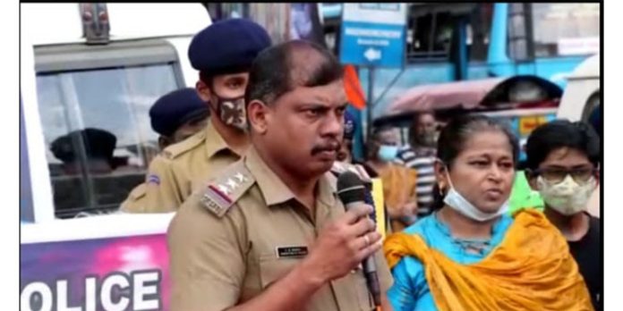 യോദ്ധാവ് ലഹരി വിരുദ്ധ ക്യാമ്പയിന്റെ ഭാഗമായി ഡ്രാമയും ഫ്ലാഷ് മോബും നടത്തി യോദ്ധാവ് ലഹരി വിരുദ്ധ ക്യാമ്പയിന്റെ ഭാഗമായി ഡ്രാമയും ഫ്ലാഷ് മോബും നടത്തി
