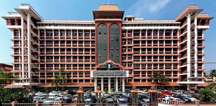 ഹര്ത്താല് തടയാന് സര്ക്കാര് ഒന്നും ചെയ്തില്ല : സര്ക്കാരിനെ വിമര്ശിച്ച് ഹൈക്കോടതി ഹര്ത്താല് തടയാന് സര്ക്കാര് ഒന്നും ചെയ്തില്ല : സര്ക്കാരിനെ വിമര്ശിച്ച് ഹൈക്കോടതി