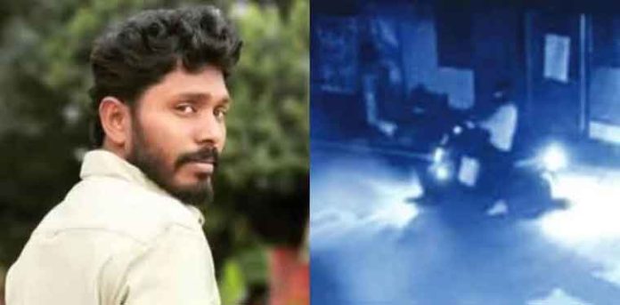 എകെജി സെന്റര് ആക്രമണം : പ്രതിയുടെ സ്കൂട്ടർ ക്രൈംബ്രാഞ്ച് കണ്ടെത്തി എകെജി സെന്റര് ആക്രമണം : പ്രതിയുടെ സ്കൂട്ടർ ക്രൈംബ്രാഞ്ച് കണ്ടെത്തി