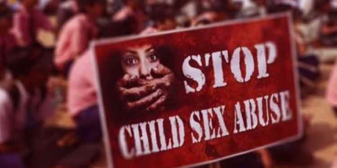 കുട്ടികളുടെ അശ്ലീലദൃശ്യങ്ങള് : സിബിഐയുടെ ‘ഓപ്പറേഷന് മേഘചക്ര’ : രാജ്യവ്യാപക റെയ്ഡ് കുട്ടികളുടെ അശ്ലീലദൃശ്യങ്ങള് : സിബിഐയുടെ ‘ഓപ്പറേഷന് മേഘചക്ര’ : രാജ്യവ്യാപക റെയ്ഡ്