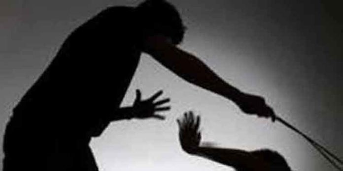 ബൈക്കിൽ തൊട്ടതിന് ദലിത് വിദ്യാർഥിയെ മര്ദിച്ച് അധ്യാപകൻ ബൈക്കിൽ തൊട്ടതിന് ദലിത് വിദ്യാർഥിയെ മര്ദിച്ച് അധ്യാപകൻ
