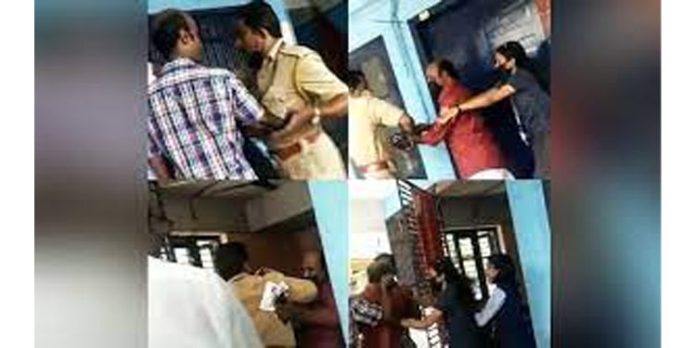 കാട്ടാക്കട മർദ്ദനം : പ്രതികളുടെ മുൻകൂർ ജാമ്യഹർജിയിൽ വിധി ഇന്ന് കാട്ടാക്കട മർദ്ദനം : പ്രതികളുടെ മുൻകൂർ ജാമ്യഹർജിയിൽ വിധി ഇന്ന്