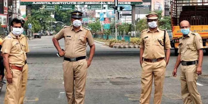 പോലീസിന് നേരെ ഗുണ്ടാ ആക്രമണം പോലീസിന് നേരെ ഗുണ്ടാ ആക്രമണം