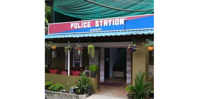 ഫേസ് ബുക്ക് പ്രണയത്തിൽ കബളിപ്പിക്കപ്പെട്ട യുവാവ് കോന്നി പോലീസിൽ പരാതി നൽകി ഫേസ് ബുക്ക് പ്രണയത്തിൽ കബളിപ്പിക്കപ്പെട്ട യുവാവ് കോന്നി പോലീസിൽ പരാതി നൽകി