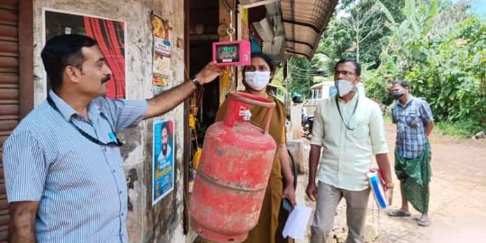 ലീഗല് മെട്രോളജി വകുപ്പ് ജില്ലയില് പരിശോധന ശക്തമാക്കി ലീഗല് മെട്രോളജി വകുപ്പ് ജില്ലയില് പരിശോധന ശക്തമാക്കി