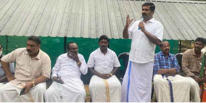 സിപിഐ(എം) പ്രവര്ത്തകന്റെ മർദ്ദനം : പ്രതിഷേധിച്ച് ബി.ജെ.പി സിപിഐ(എം) പ്രവര്ത്തകന്റെ മർദ്ദനം : പ്രതിഷേധിച്ച് ബി.ജെ.പി