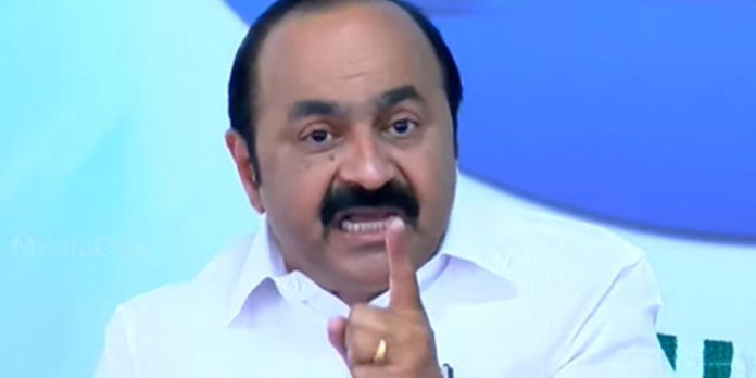 ആറ് ഇടത് സിൻഡിക്കേറ്റ് അംഗങ്ങളുടെ നിയമനത്തെ ചോദ്യം ചെയ്ത് പ്രതിപക്ഷ നേതാവ് ആറ് ഇടത് സിൻഡിക്കേറ്റ് അംഗങ്ങളുടെ നിയമനത്തെ ചോദ്യം ചെയ്ത് പ്രതിപക്ഷ നേതാവ്