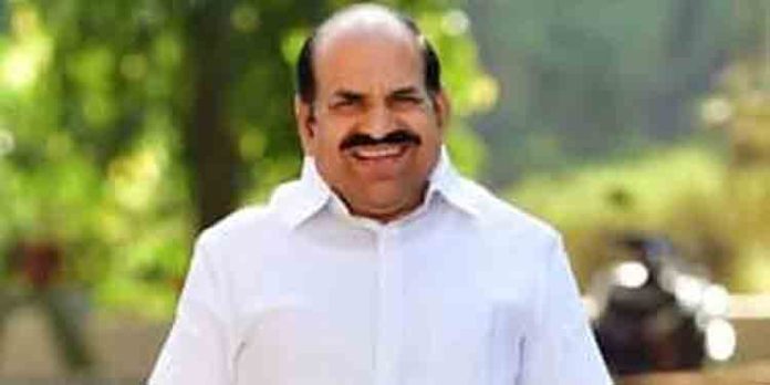 അന്തരിച്ച സിപിഎം നേതാവ് കോടിയേരി ബാലകൃഷ്ണന് ആദരാഞ്ജലി അര്പ്പിച്ച് മമ്മൂട്ടിയും മോഹന്ലാലും അന്തരിച്ച സിപിഎം നേതാവ് കോടിയേരി ബാലകൃഷ്ണന് ആദരാഞ്ജലി അര്പ്പിച്ച് മമ്മൂട്ടിയും മോഹന്ലാലും