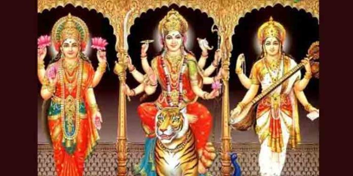 ചക്കുളത്തുകാവ് ഭഗവതി ക്ഷേത്രത്തില് പുജവെയ്പ്പ് ഇന്ന് ചക്കുളത്തുകാവ് ഭഗവതി ക്ഷേത്രത്തില് പുജവെയ്പ്പ് ഇന്ന്