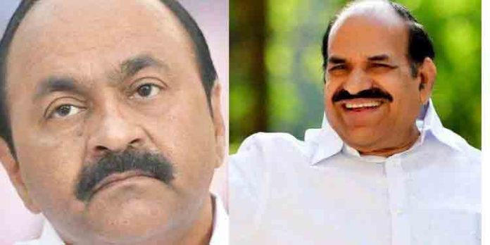 സിപിഎം നേതാവ് കോടിയേരി ബാലകൃഷ്ണന് ആദരാഞ്ജലി അര്പ്പിച്ച് പ്രതിപക്ഷ നേതാവ് വിഡി സതീശന് സിപിഎം നേതാവ് കോടിയേരി ബാലകൃഷ്ണന് ആദരാഞ്ജലി അര്പ്പിച്ച് പ്രതിപക്ഷ നേതാവ് വിഡി സതീശന്