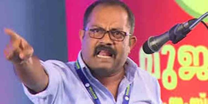 തെരുവിലേക്ക് വലിച്ചെറിയില്ല ; പോപുലർ ഫ്രണ്ടുകാർക്കായി ലീഗിന്റെ വാതിൽ തുറന്നുവെക്കും : കെഎം ഷാജി തെരുവിലേക്ക് വലിച്ചെറിയില്ല ; പോപുലർ ഫ്രണ്ടുകാർക്കായി ലീഗിന്റെ വാതിൽ തുറന്നുവെക്കും : കെഎം ഷാജി