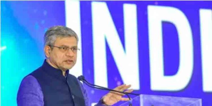 ഇന്ത്യയിലെ 200 റെയിൽവേ സ്റ്റേഷനുകൾ ആധുനിക സൗകര്യങ്ങളോടെ മുഖം മിനുക്കുമെന്ന് റെയിൽവേ മന്ത്രി അശ്വിനി വൈഷ്ണവ് ഇന്ത്യയിലെ 200 റെയിൽവേ സ്റ്റേഷനുകൾ ആധുനിക സൗകര്യങ്ങളോടെ മുഖം മിനുക്കുമെന്ന് റെയിൽവേ മന്ത്രി അശ്വിനി വൈഷ്ണവ്