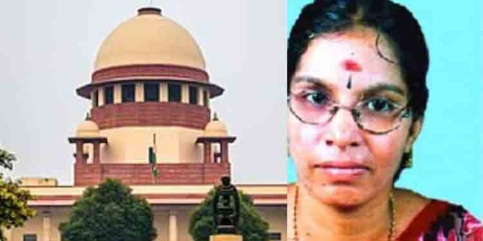നിലമ്പൂര് രാധ വധം : പ്രതികളെ വെറുതെ വിട്ട ഹൈക്കോടതി വിധിക്കെതിരെ സംസ്ഥാന സര്ക്കാര് സുപ്രീം കോടതിയില് നിലമ്പൂര് രാധ വധം : പ്രതികളെ വെറുതെ വിട്ട ഹൈക്കോടതി വിധിക്കെതിരെ സംസ്ഥാന സര്ക്കാര് സുപ്രീം കോടതിയില്