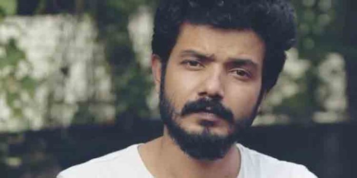 ശ്രീനാഥ് ഭാസിയുടെ വിലക്ക് പിൻവലിച്ചിട്ടില്ലെന്ന് നിർമ്മാതാക്കൾ ശ്രീനാഥ് ഭാസിയുടെ വിലക്ക് പിൻവലിച്ചിട്ടില്ലെന്ന് നിർമ്മാതാക്കൾ