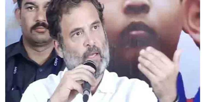 റിമോട്ട് കണ്ട്രോള് പരമാര്ശം അപമാനകരം ; വിമര്ശിച്ച് രാഹുല് ഗാന്ധി റിമോട്ട് കണ്ട്രോള് പരമാര്ശം അപമാനകരം ; വിമര്ശിച്ച് രാഹുല് ഗാന്ധി