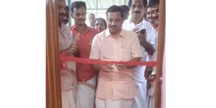 സി പി ഐ തണ്ണിത്തോട് ലോക്കൽ കമ്മറ്റി ഓഫീസ് ഉദ്ഘാടനം ചെയ്തു സി പി ഐ തണ്ണിത്തോട് ലോക്കൽ കമ്മറ്റി ഓഫീസ് ഉദ്ഘാടനം ചെയ്തു