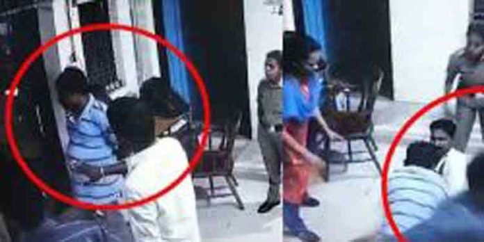 കിളികൊല്ലൂരില് സഹോദരങ്ങളെ പോലീസ് സ്റ്റേഷനില് വെച്ച് മര്ദ്ദിച്ച സംഭവത്തില് കൂടുതല് സിസിടിവി ദൃശ്യങ്ങള് പുറത്ത് കിളികൊല്ലൂരില് സഹോദരങ്ങളെ പോലീസ് സ്റ്റേഷനില് വെച്ച് മര്ദ്ദിച്ച സംഭവത്തില് കൂടുതല് സിസിടിവി ദൃശ്യങ്ങള് പുറത്ത്
