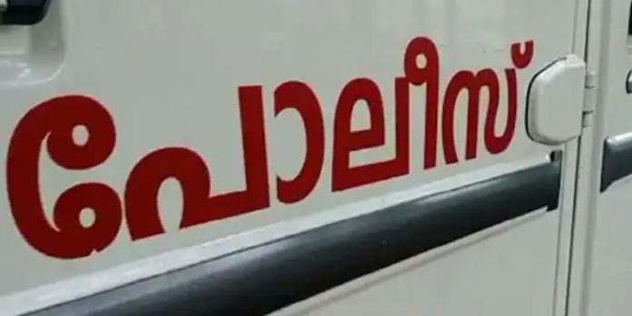 വീട്ടമ്മയുടെ കഴുത്തിൽ കമ്പ് കുത്തി കയറ്റി കൊലപ്പെടുത്താൻ ശ്രമം വീട്ടമ്മയുടെ കഴുത്തിൽ കമ്പ് കുത്തി കയറ്റി കൊലപ്പെടുത്താൻ ശ്രമം