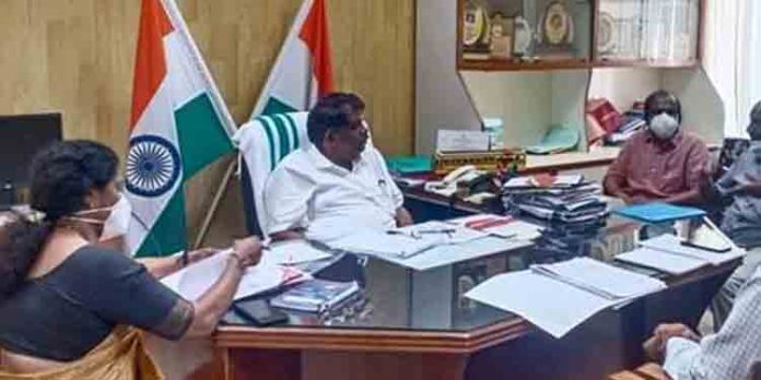 രൂപം മാറ്റിയാല് ഇനി 10,000 പിഴ, വര്ക്ക്ഷോപ്പുകാരും ഉദ്യോഗസ്ഥരും ഉത്തരവാദികള് ; ആന്റണി രാജു രൂപം മാറ്റിയാല് ഇനി 10,000 പിഴ, വര്ക്ക്ഷോപ്പുകാരും ഉദ്യോഗസ്ഥരും ഉത്തരവാദികള് ; ആന്റണി രാജു