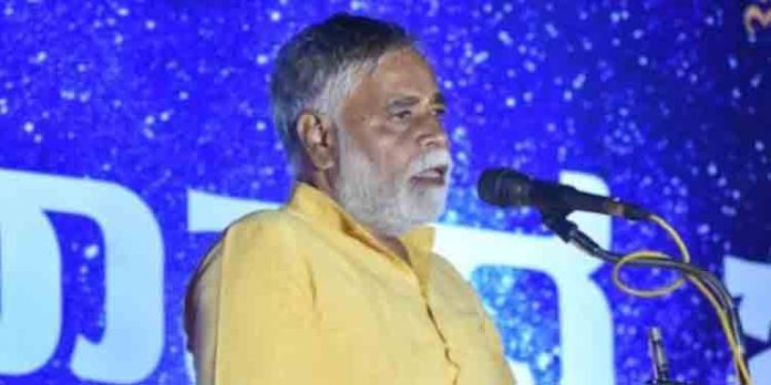 ഹിജാബ് നിരോധന കേസിലെ സുപ്രീം കോടതി വിധി അംഗീകരിക്കുന്നുവെന്ന് കര്ണാടക വിദ്യാഭ്യാസ മന്ത്രി ഹിജാബ് നിരോധന കേസിലെ സുപ്രീം കോടതി വിധി അംഗീകരിക്കുന്നുവെന്ന് കര്ണാടക വിദ്യാഭ്യാസ മന്ത്രി