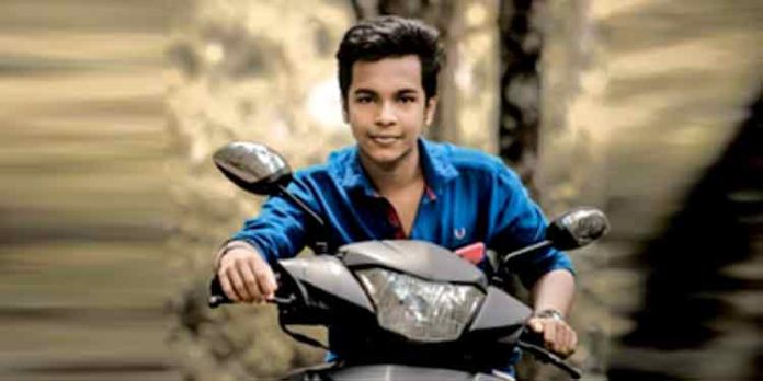 തേക്കുതോട്ടിൽ പതിനഞ്ച് വയസുകാരൻ തൂങ്ങി മരിച്ചു തേക്കുതോട്ടിൽ പതിനഞ്ച് വയസുകാരൻ തൂങ്ങി മരിച്ചു