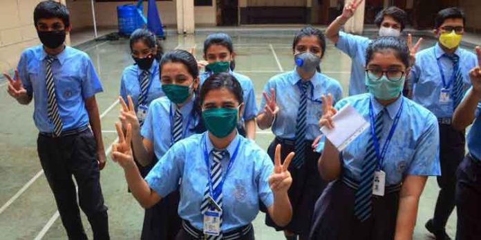 ‘ഹോളിസ്റ്റിക് പ്രോഗ്രസ് കാർഡ്’ പദ്ധതിയുമായി സി.ബി.എസ്.ഇ. ‘ഹോളിസ്റ്റിക് പ്രോഗ്രസ് കാർഡ്’ പദ്ധതിയുമായി സി.ബി.എസ്.ഇ.